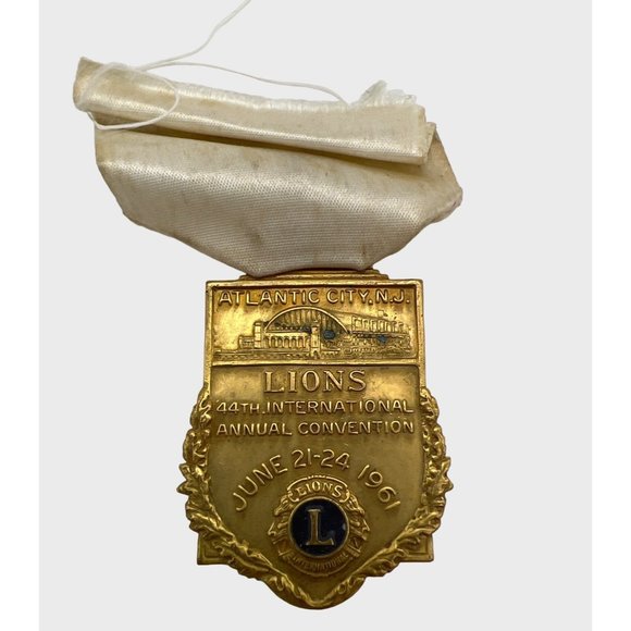 Lion's Club Other - Vintage 1961 Lions Club 44th International Annual Convention Badge Atlantic City